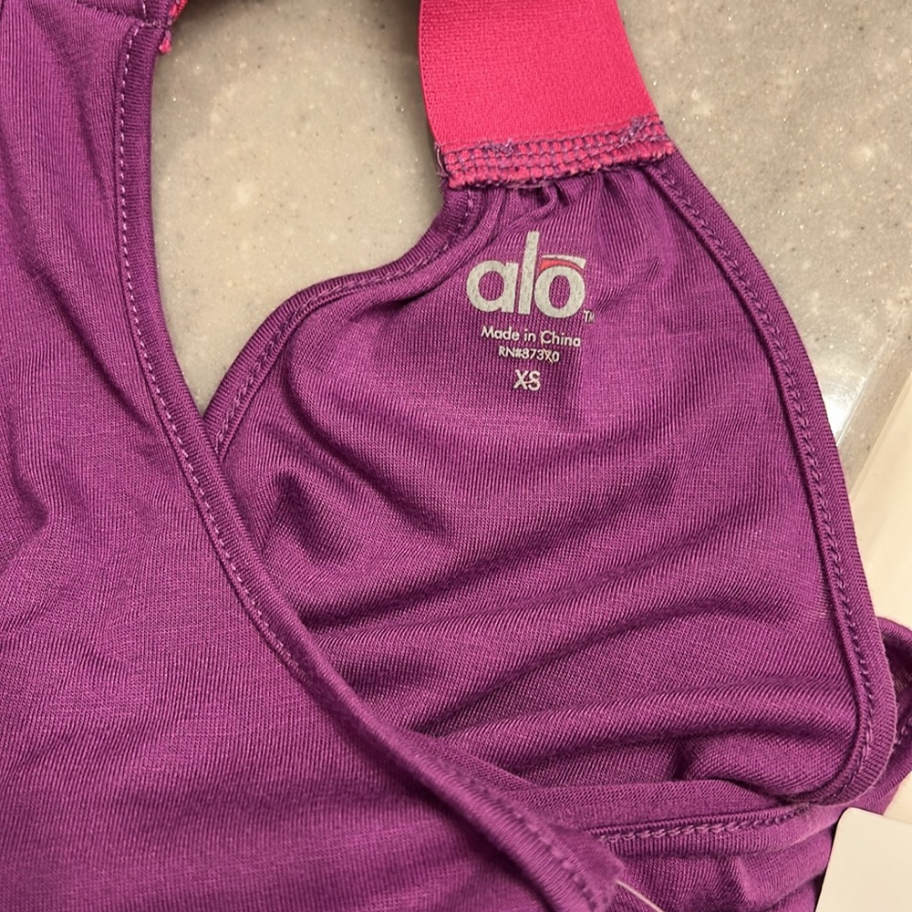 NWT alo yoga tank top - Picture 4 of 6